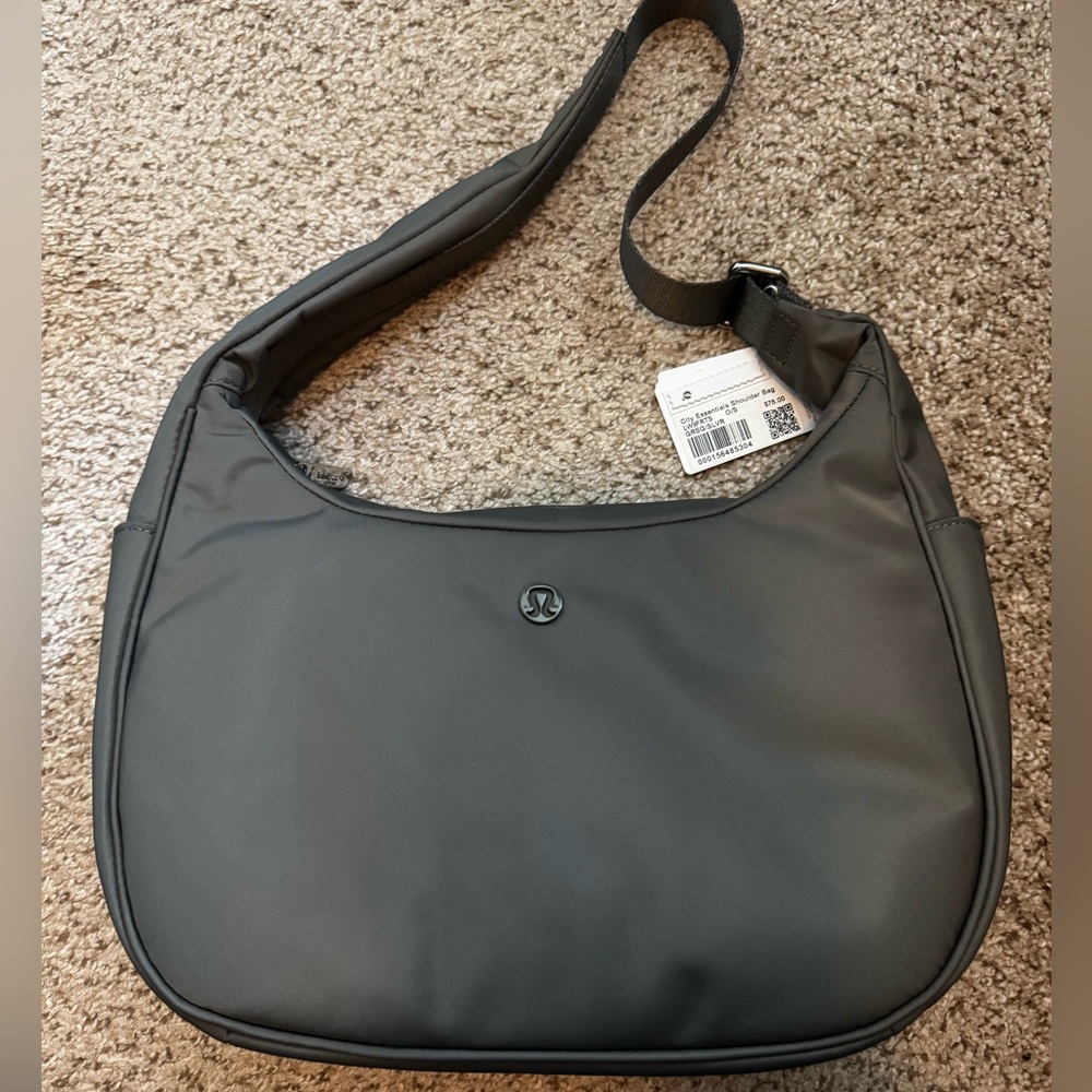 lululemon City Essentials Shoulder Bag